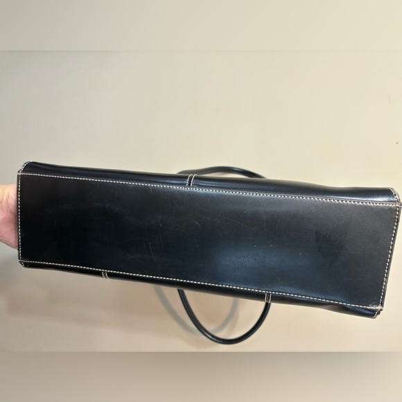 WILSONS LEATHER Laptop Leather Shoulder Bag - Picture 10 of 16